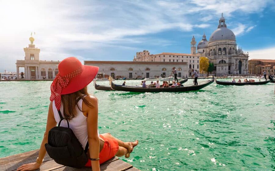 Venice: Walking Tour and Shared Gondola Ride - A 2-hour Venice plan that actually feels manageable