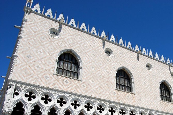 Venice Walking Tour plus Skip the Lines Doge's Palace and St Mark's Basilica Tours - Piazza San Marco: your quick orientation before the big ticket stops
