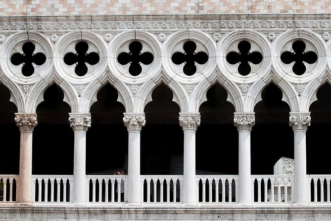 Venice Walking Tour plus Skip the Lines Doge's Palace and St Mark's Basilica Tours - Value check: what you’re really buying for $186.15