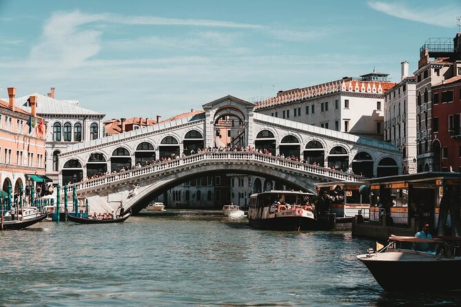 Venice Walking Tour with Audioguide on Your Smartphone - San Cassiano, Ponte delle Tette, and Basilica dei Frari for the quieter art side