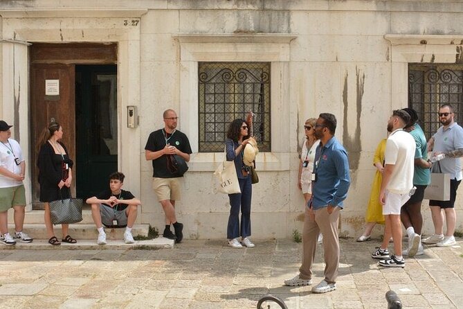 Venice Walking Tour with Gondola Ride Experience - Small-Group Feel, Including What It’s Like With the Guide