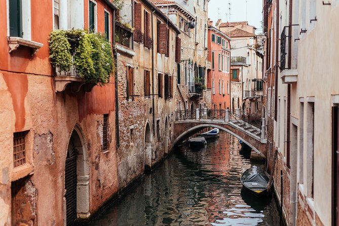 Withlocals Venice Away from the Crowds PRIVATE Tour with a Local Expert - Who Should Book This Quiet Venice Tour